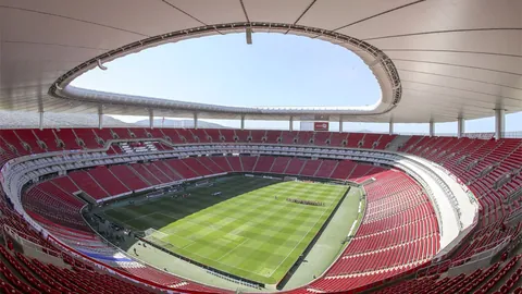 维卡里奥：持续努力，手术缝线难溶